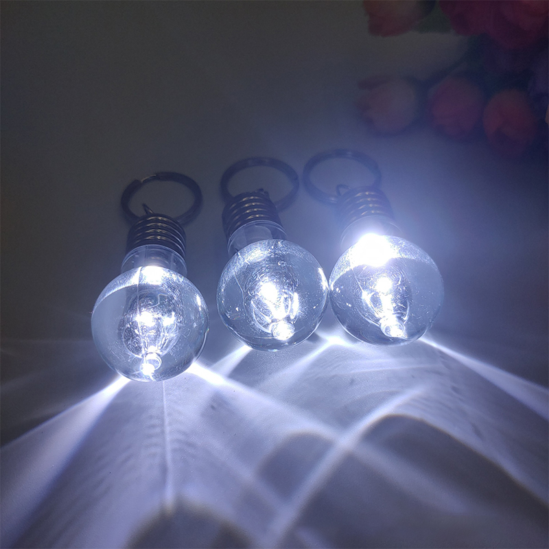 Neuheit Beleuchtung Mini LED Glühbirne Schlüsselanhänger Schlüsselanhänger beleuchten Cartoon Auto Schlüsselanhänger Lampe Anhänger Schlüsselanhänger Weihnachtsgeschenk – Detail 2