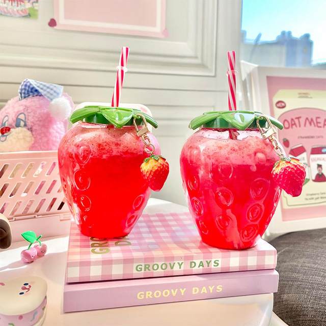 Tazza per bottiglia d'acqua da 500 ml con cannuccia simpatica forma di  fragola bicchiere a prova di perdite tazza per succo strumenti per bere  bicchieri fotografia Pops - AliExpress