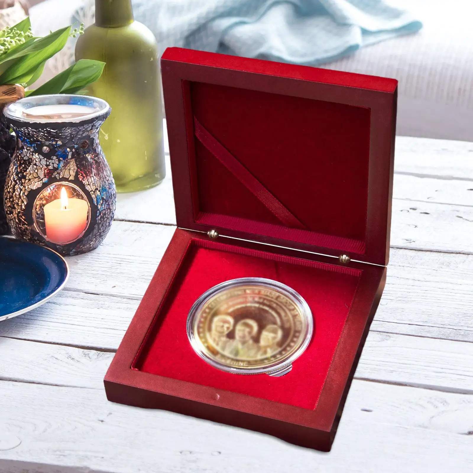 Coin Box, Commemorative Coins Collections Box, Universal Dustproof Coin Storage