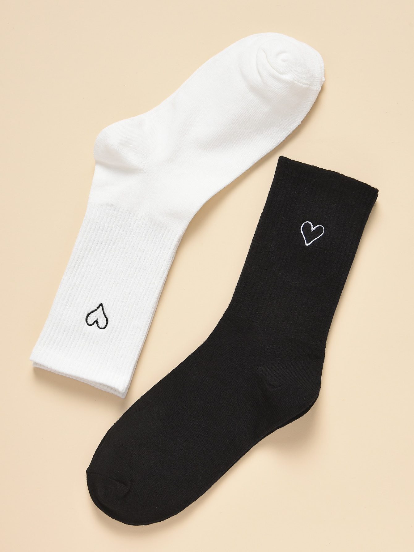 Title 3, 2 Pairs Middle Tube Socks Black and White Socks...