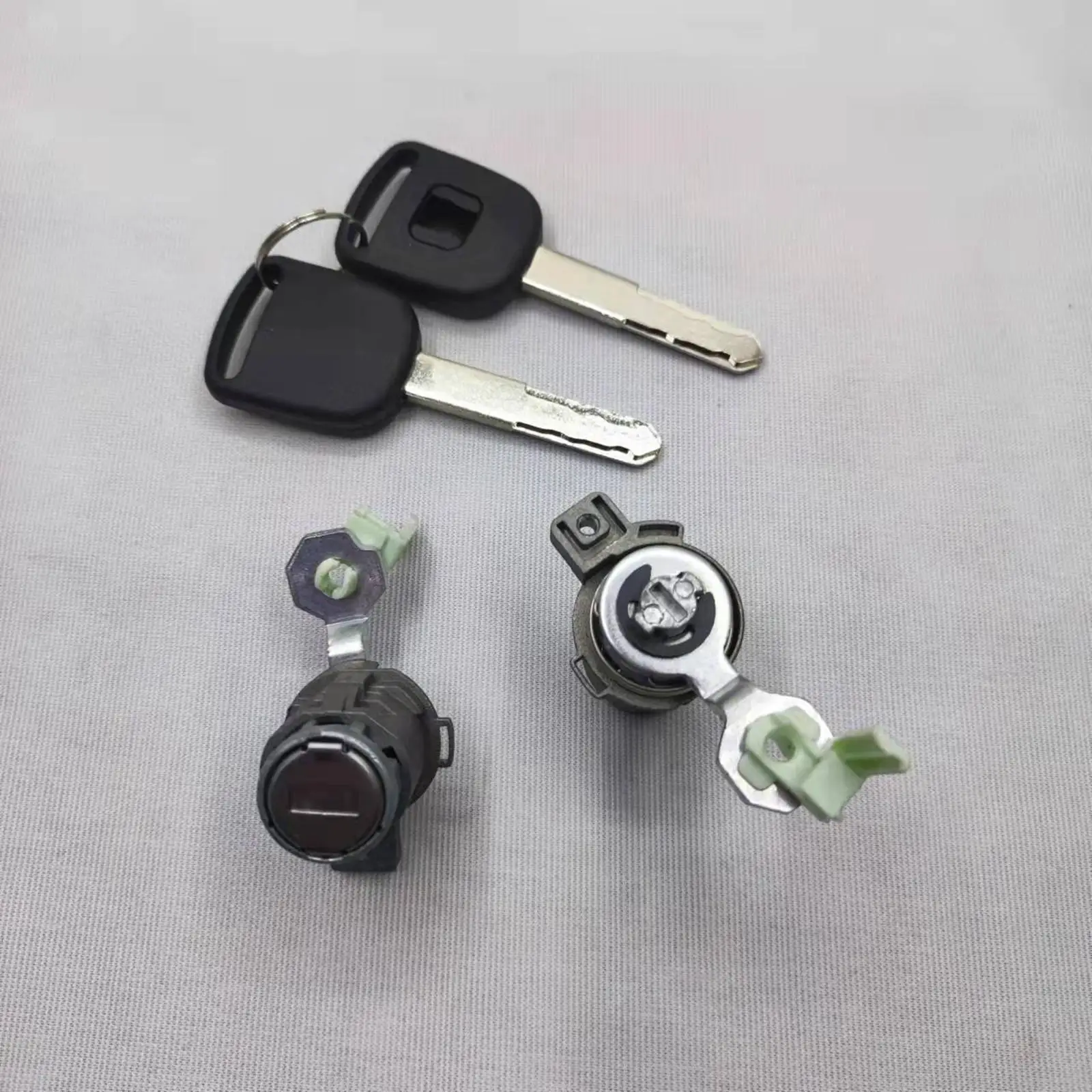 Left Right Door Lock Cylinder Set 72185-S9A-013 W/ 2 Keys Fits for Honda Civic 2003-2005 Cr-V 2002-2006 Parts Automotives Car