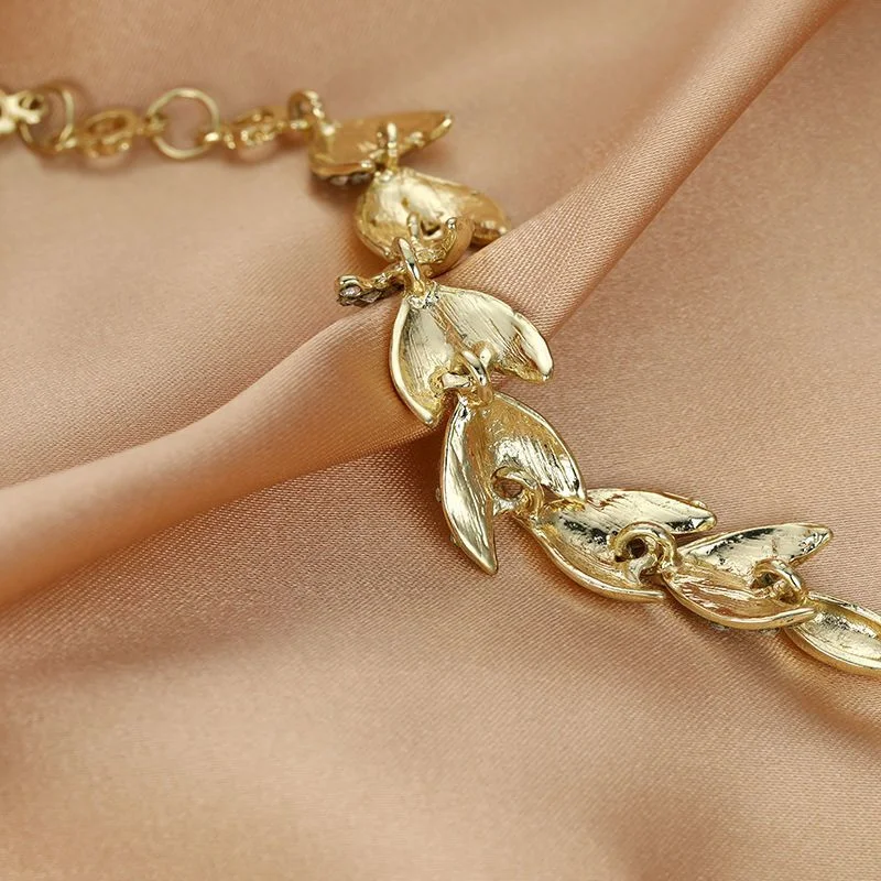 Rhinestone Crystal Bracelet Women's Bracelets Leaves Shape Wrist Chain Bangles for Women Luxury Bracelet Wedding Fashion Jewelry