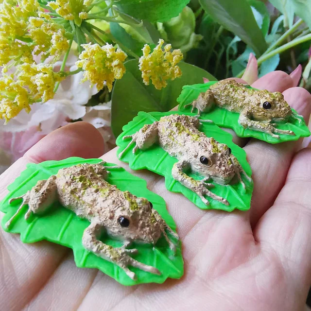 Mini Frogs 200 Pack, Mini Resin Frogs Figurines, Miniature Frogs, Small  Frogs Bulk, for Garden Home Decor (200 Pack) : : Patio, Lawn &  Garden