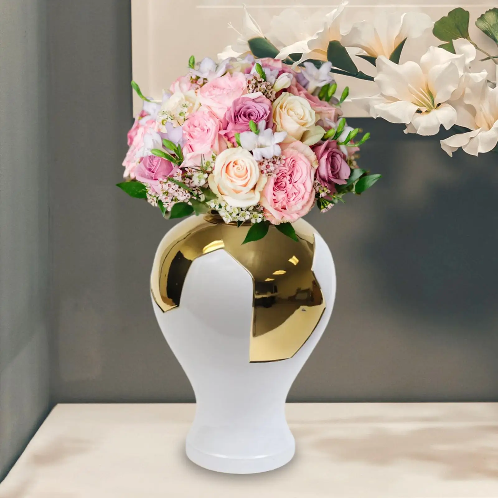Ginger Jar Ceramic Ornament Collectible Luxury Storage Tank Porcelain Ginger Vase for Office Temple Home Decoration Desk Bedroom