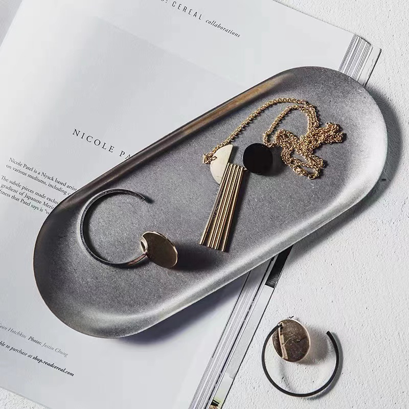 Description Picture 3 of item1pc 304 Stainless Steel Storage Tray Vantage Serving Tray Jewelry Display Retro Plate Kitchen Organizer Decorative Tray