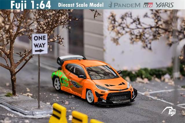 Pre-Order** Fuji 1:64 GR Yaris Pandem Rocket Bunny Fast & Furious 