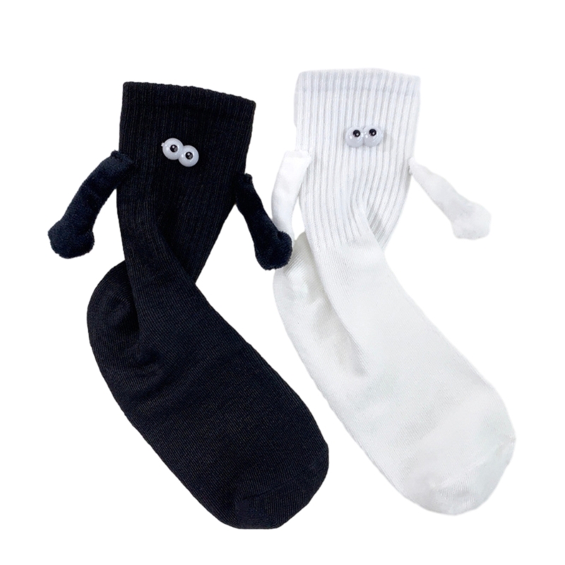 Вязаные носки. Носки с руками. Носки с руками. Носок на руке. Парные носки.