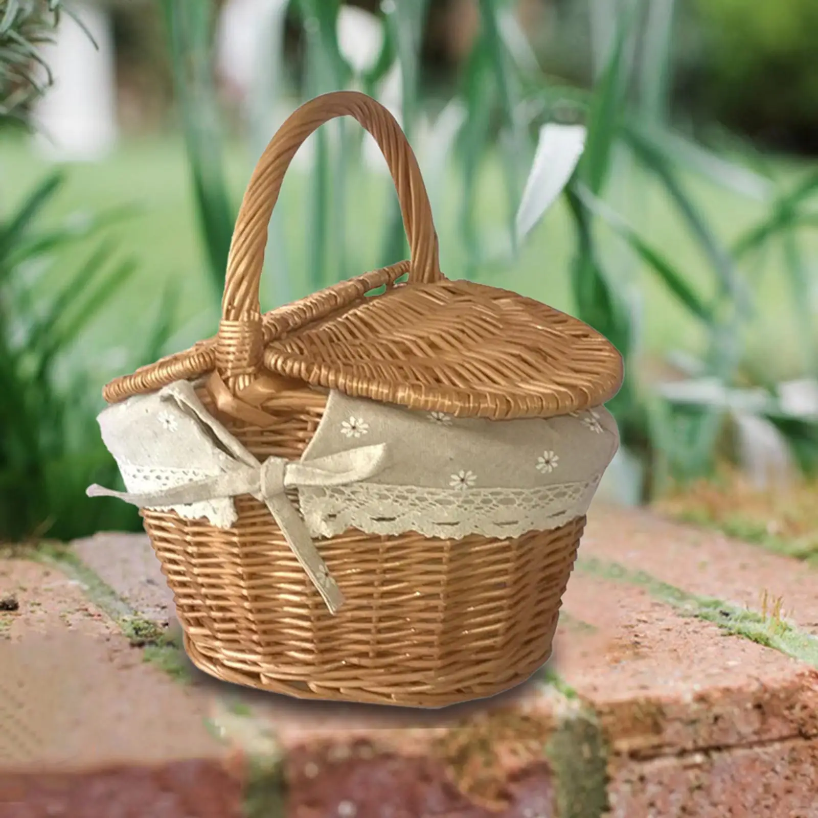 Rustic Wicker Picnic Basket with Washable Lining Rattan Storage Serving Basket for Outdoor Beach Hiking Camping