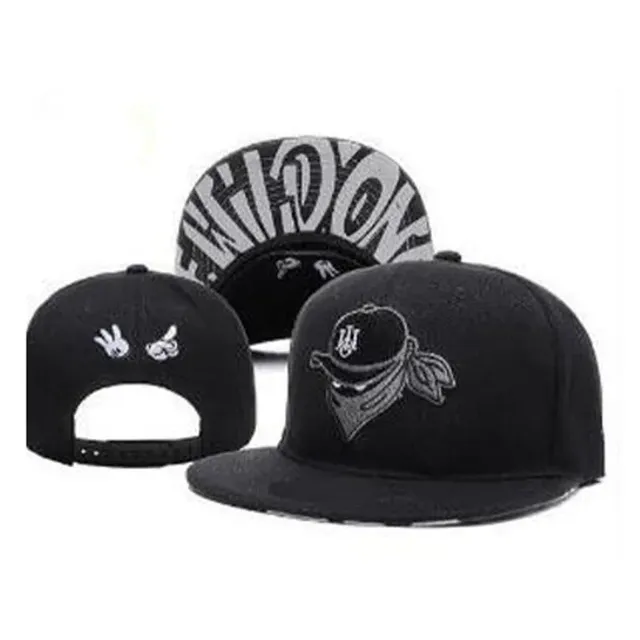 Schwarze Snapback Cap mit bunter Cartoon-Figur und gesticktem Schriftzug „Wild Ones“