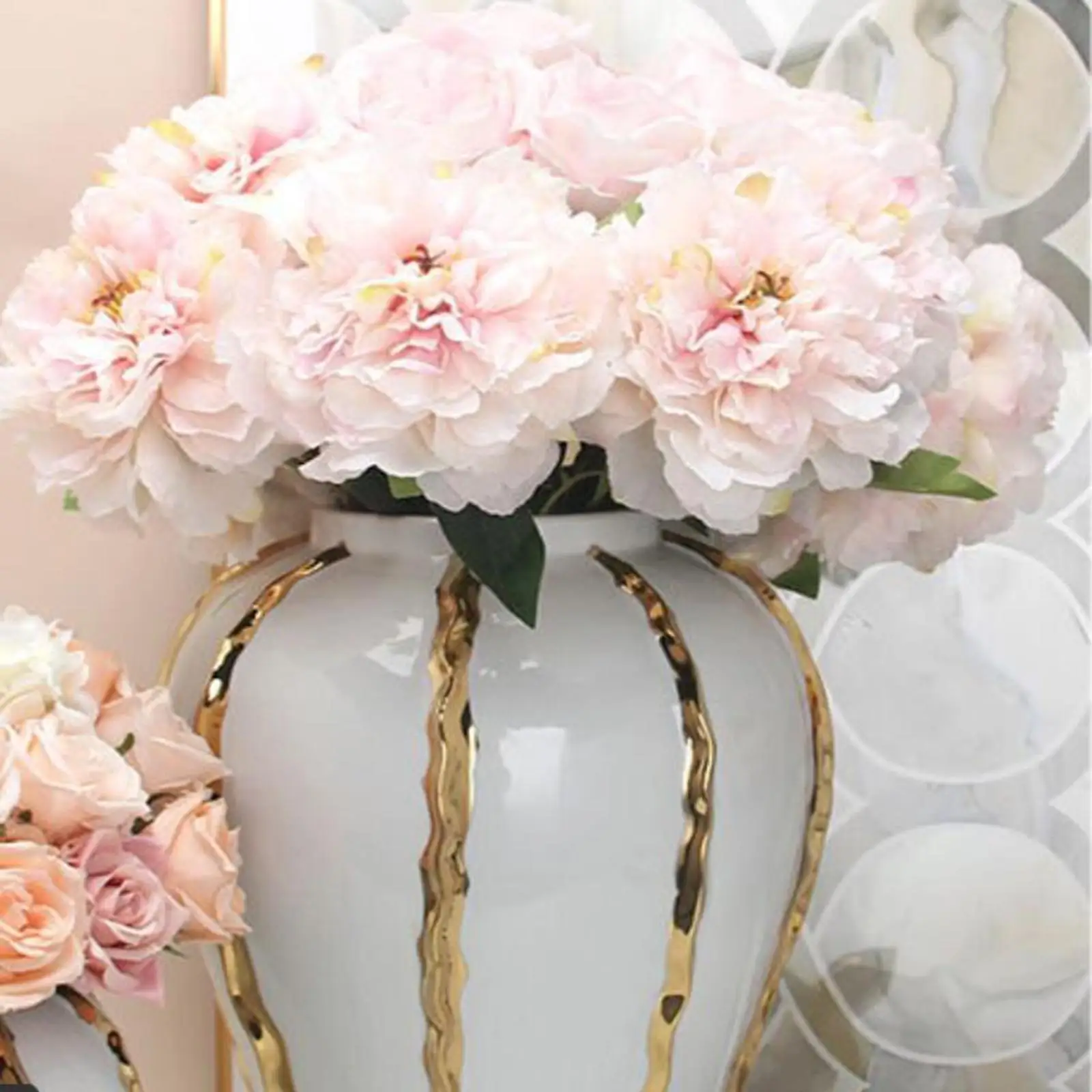 Ceramic Vase Chinese Style Display Delicate Organizer Porcelain Ginger Jar for Home Bedroom Floral Arrangement Office Collection