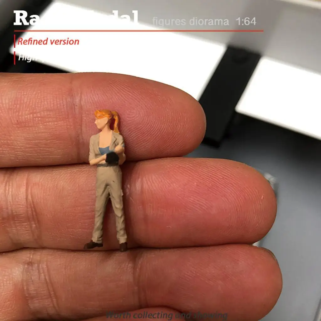 1:64 Hand Painted Model Action Figures Repairman Action Figure Toys Accessory