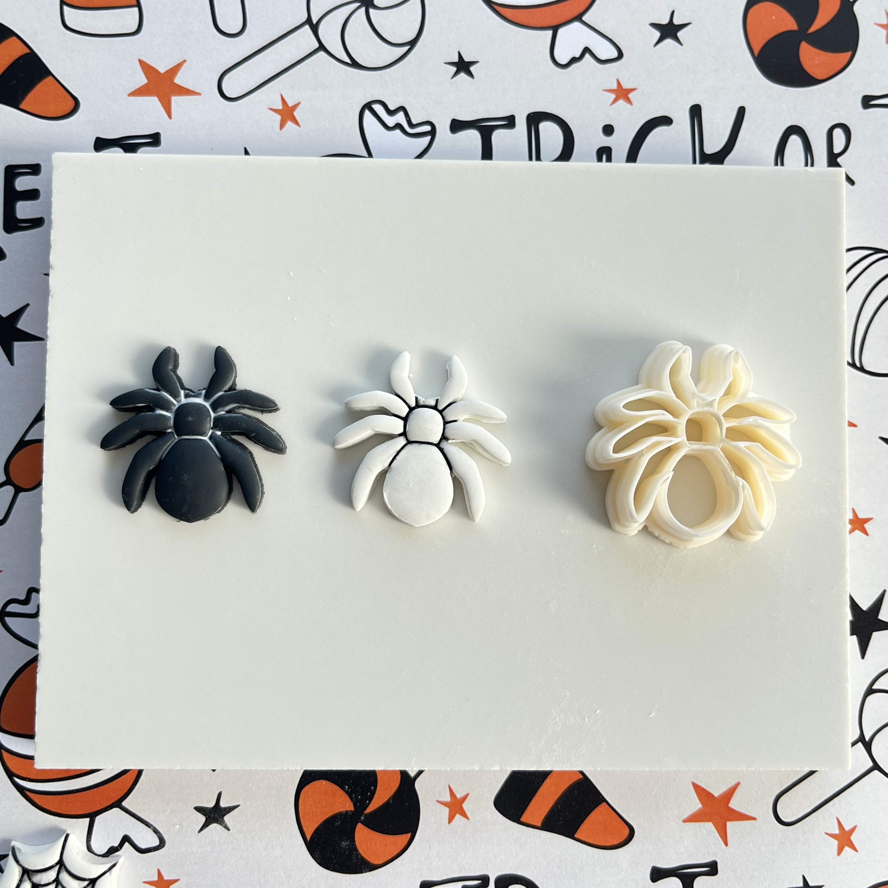 Description Picture 5 of itemHalloween Series Clay Molds Witch Hat/Cat/Zombie/Bone/Pumpkin/Bat/Web/Ghost Clay Cutting Molds DIY Earrings Jewelry Hand Tools