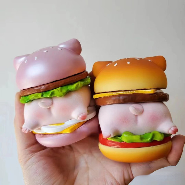 Lulu The Piggy Burger - Classic – Strangecat Toys