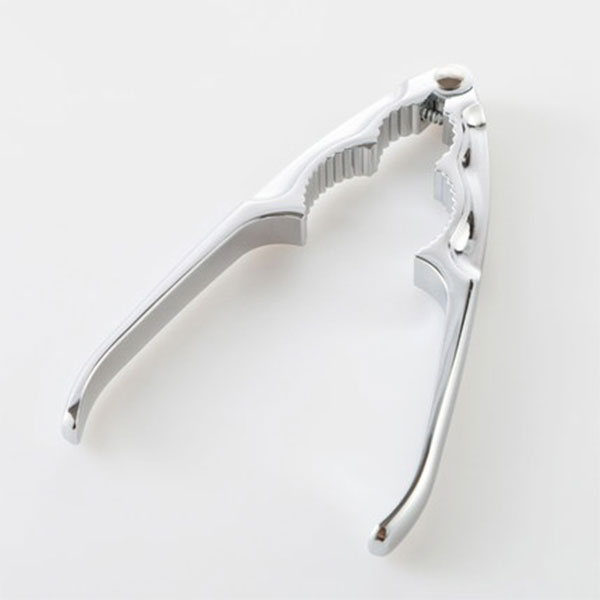 Description Picture 4 of itemZinc Alloy Nuts Cracker Nutcracker Sheller Nut Opener Peeling Walnut Tool Pine Hazelnut Clip Kitchen Accessories Nuts орехокол