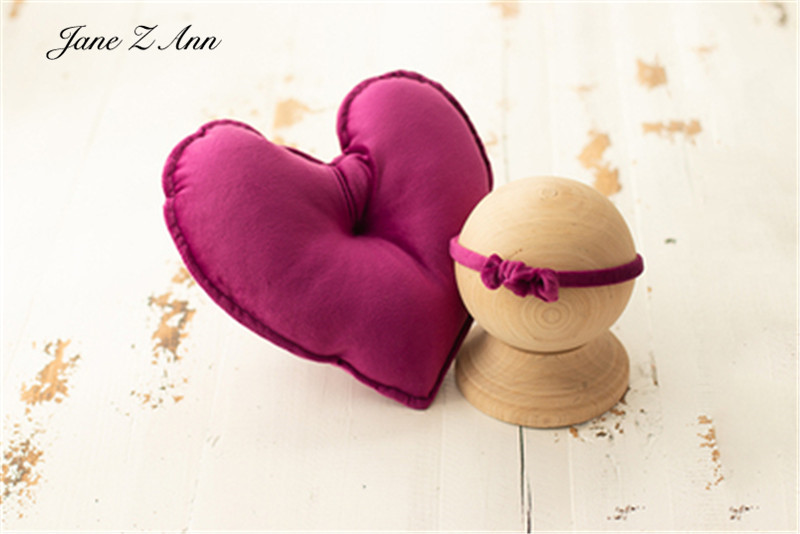 Buntes Liebes-Samt-Kissen + Schleifen-Stirnband-Set, Herzförmiges Baby-Requisit für Neugeborenen-Fotografie – Detail 6