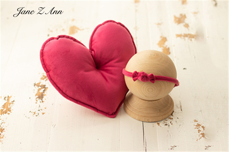 Buntes Liebes-Samt-Kissen + Schleifen-Stirnband-Set, Herzförmiges Baby-Requisit für Neugeborenen-Fotografie – Detail 8
