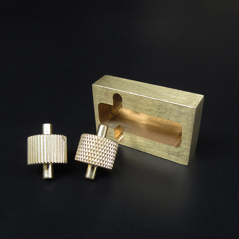 Description Picture 4 of item1 Set  Pure Copper Leathercraft Carving Tools Leather Craft Edge Dye Oil Sew DIY Hand Sewing Sets Leather Making Tool 2 Rollers