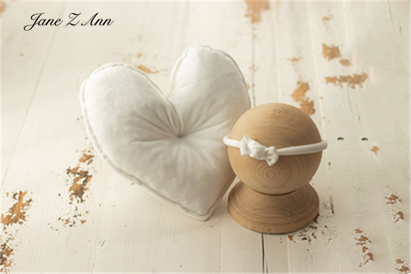 Buntes Liebes-Samt-Kissen + Schleifen-Stirnband-Set, Herzförmiges Baby-Requisit für Neugeborenen-Fotografie – Detail 4