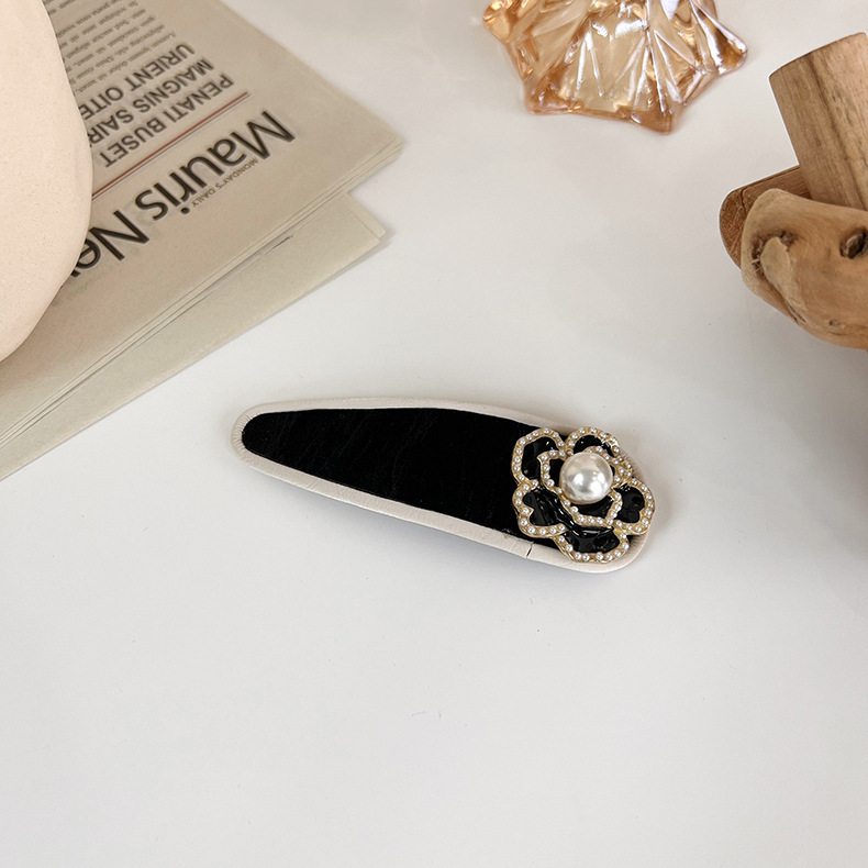 Licht Luxus Schwarz Weiß Blume Perle Gebrochene Haarnadel Mädchen Süße Nette BB Clip Zubehör Kopfschmuck – Detail 8