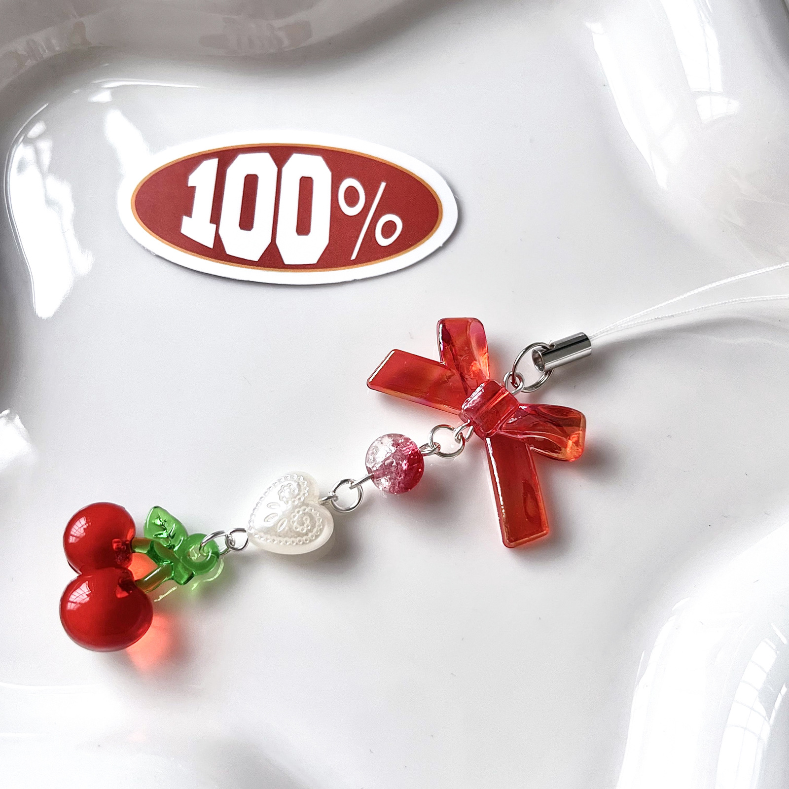 Süße rosa rote Kirsche Erdbeere Handyband Charm Landyard Schlüsselanhänger Schlüsselanhänger für Mädchen Frau Tasche Kamera Anhänger für Airpods Fall – Detail 3