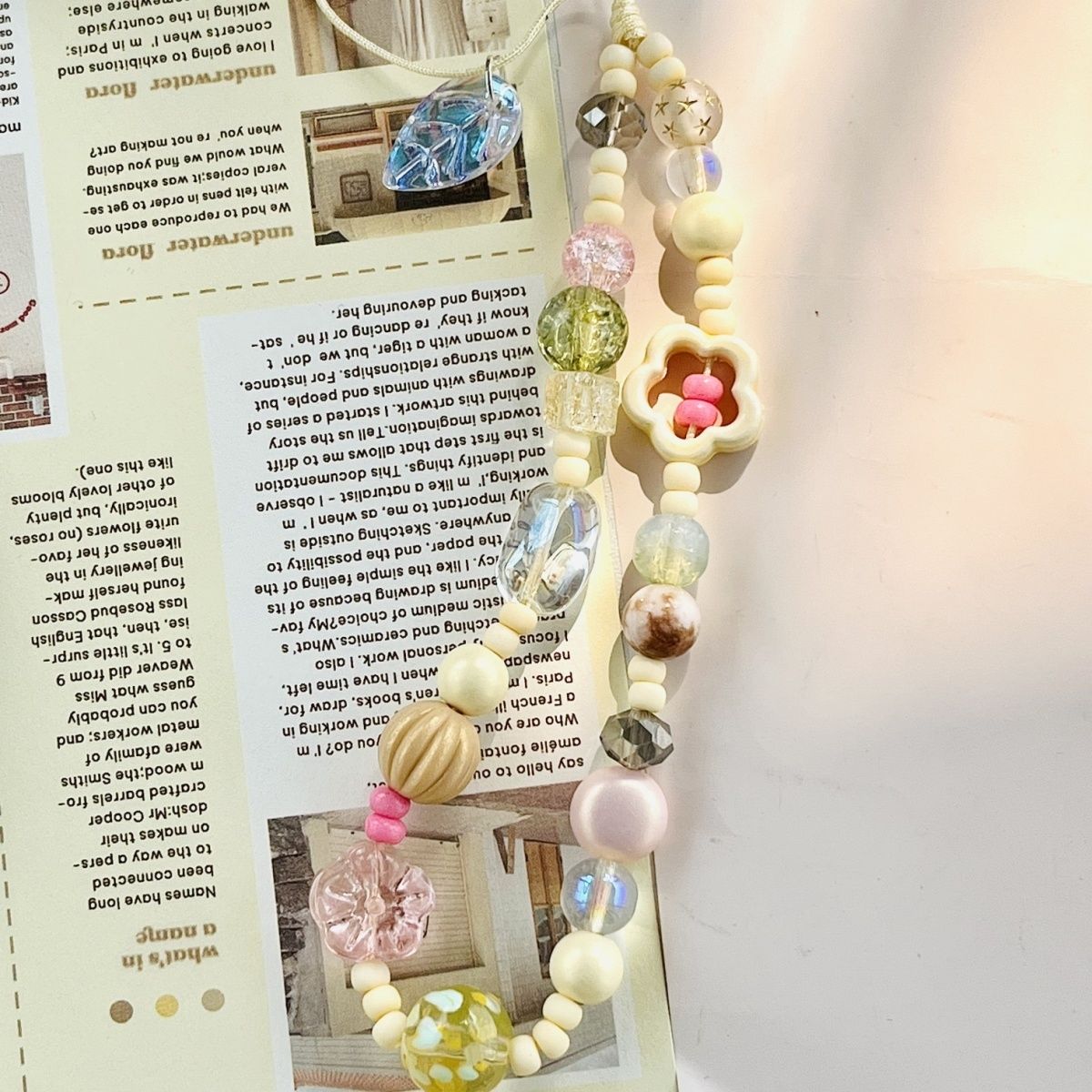 Y2K Frühling Perlen Seil Für Telefon Charme Strap Schlüsselbund Armband Nette Blätter Blume Anhänger Landyard Mädchen Frauen Schmuck Geschenke – Detail 1