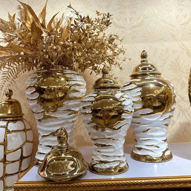 ゴールドホワイトグレイン陶器ジャーの一般的な収納タンクCajaCaillar