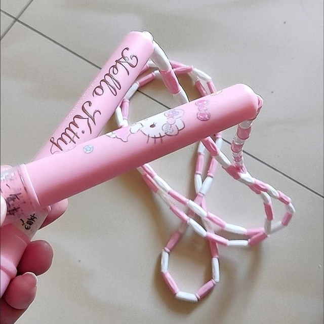 Sanrio Hello deals Kitty Pink Digital Counting Jump Rope