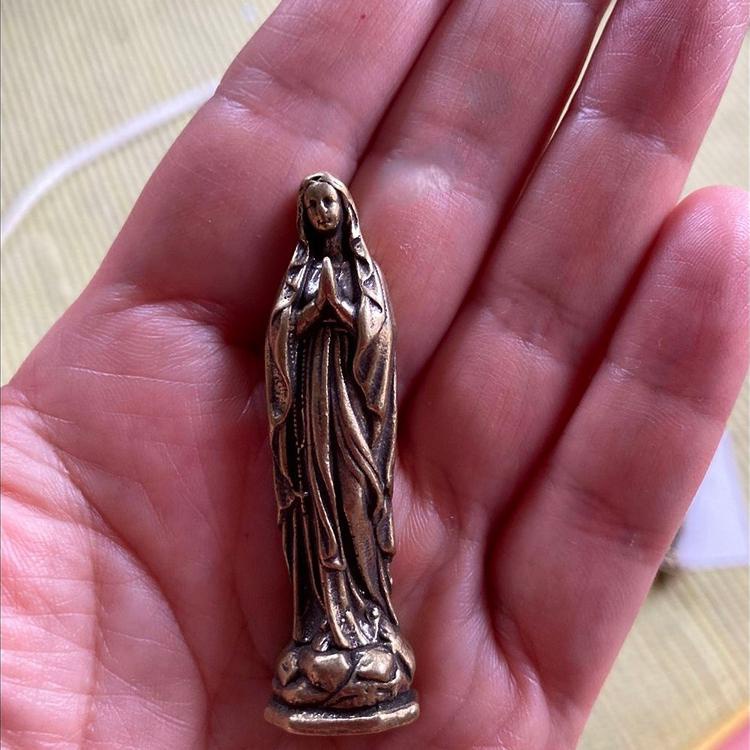 Reines Kupfer Vintage Heilige Jungfrau Maria Figuren Anhänger Messing Heilige Mutter Religion Glaube Buddha Schlüsselanhänger Behänge – Detail 1