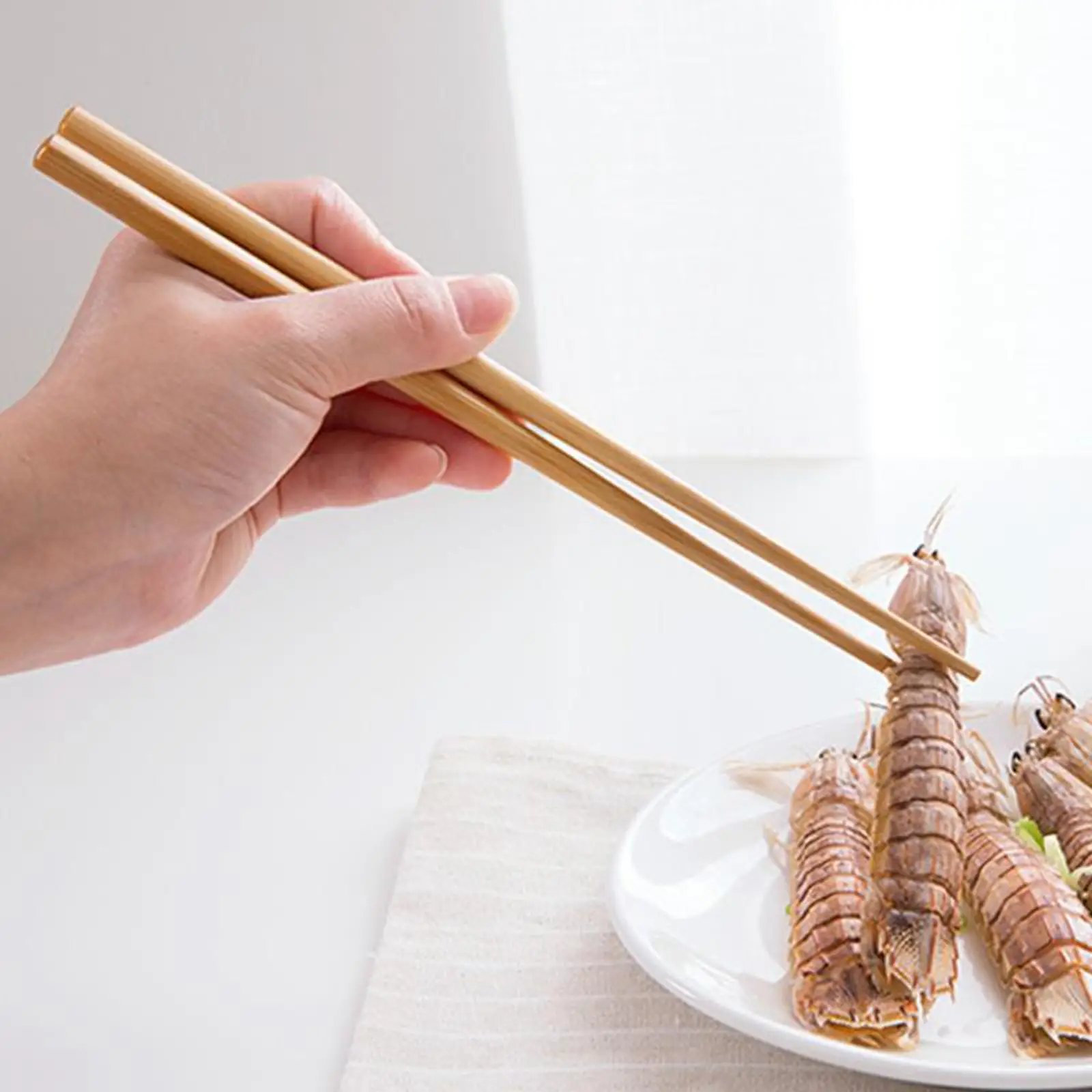 10 Pieces Wood Chopsticks Rustic Nonslip Reusable Dinnerware Utensils Kids Chopstick Set for Ramen Hotel Restaurant Hot Pot