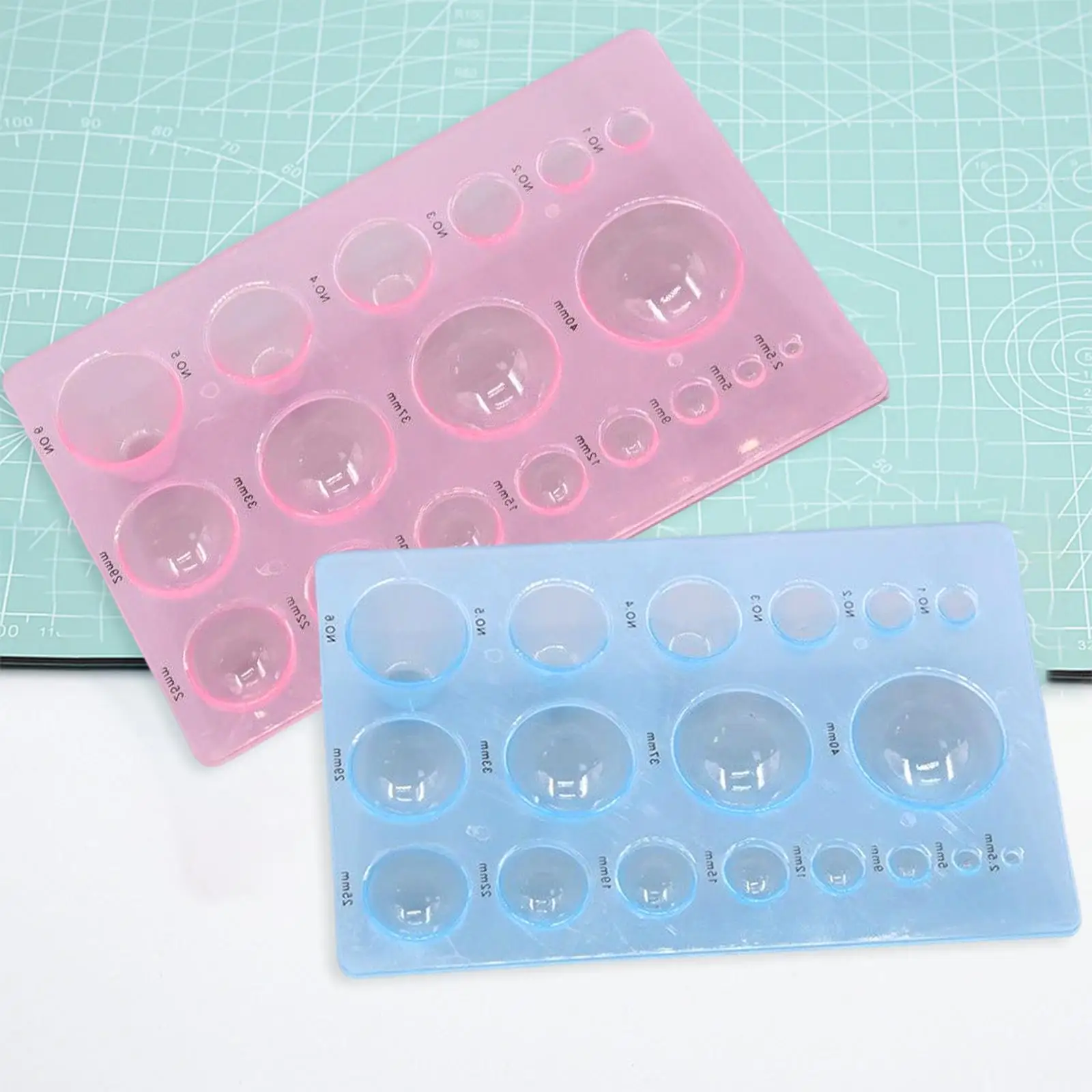 2Pcs Plastic Spherical Mould Clay Semi Circle Mold for DIY Dolls Head Candy