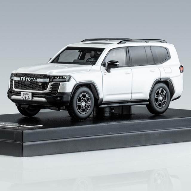 **pre-order** Lcd 1:64 Toyota Land Cruiser 300 Gr-sport Model Car