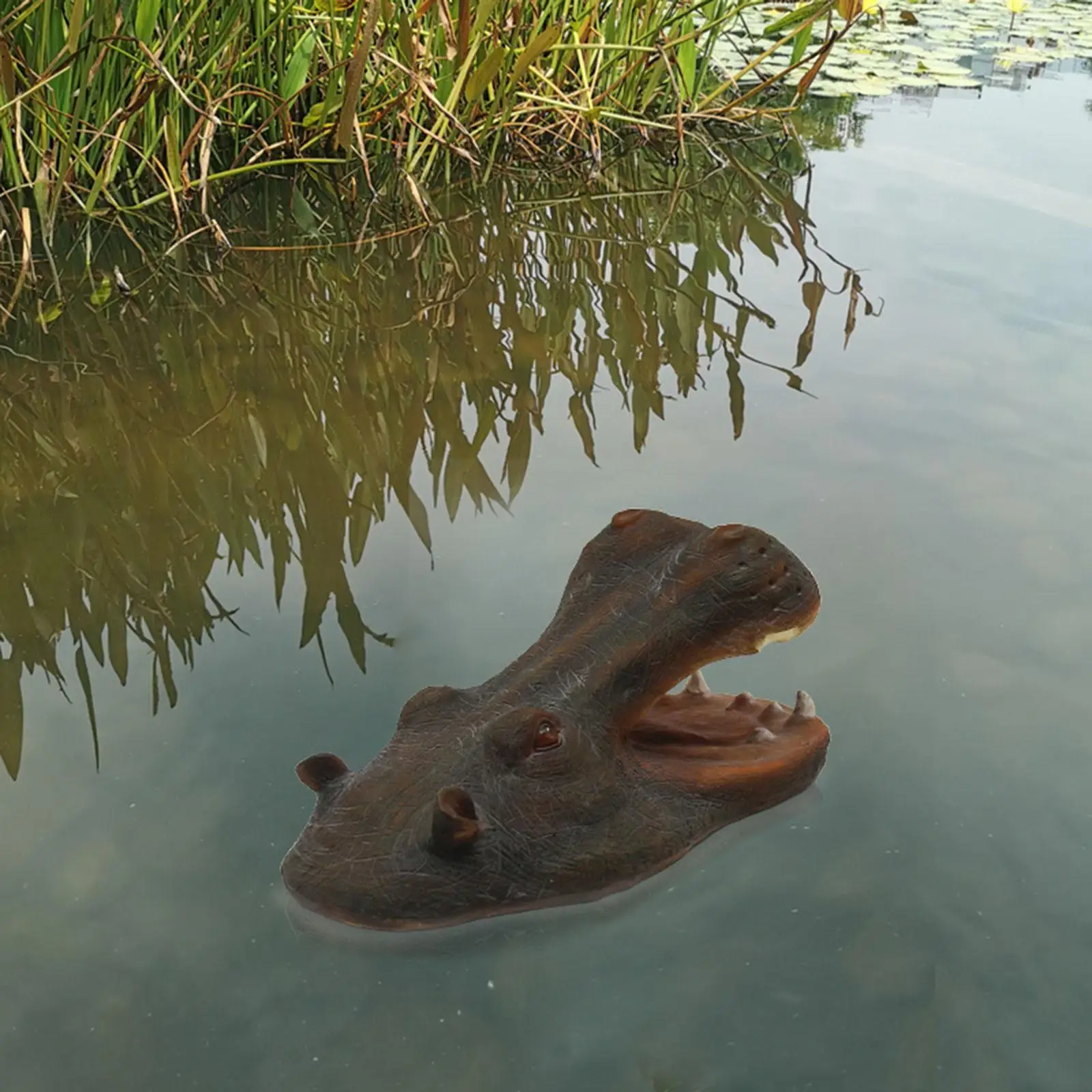 Resin Floating Hippo Head Ornaments Float Fake Hippo Head Realistic Novelty Animals Statue for Yard Art Water Decorations Crafts