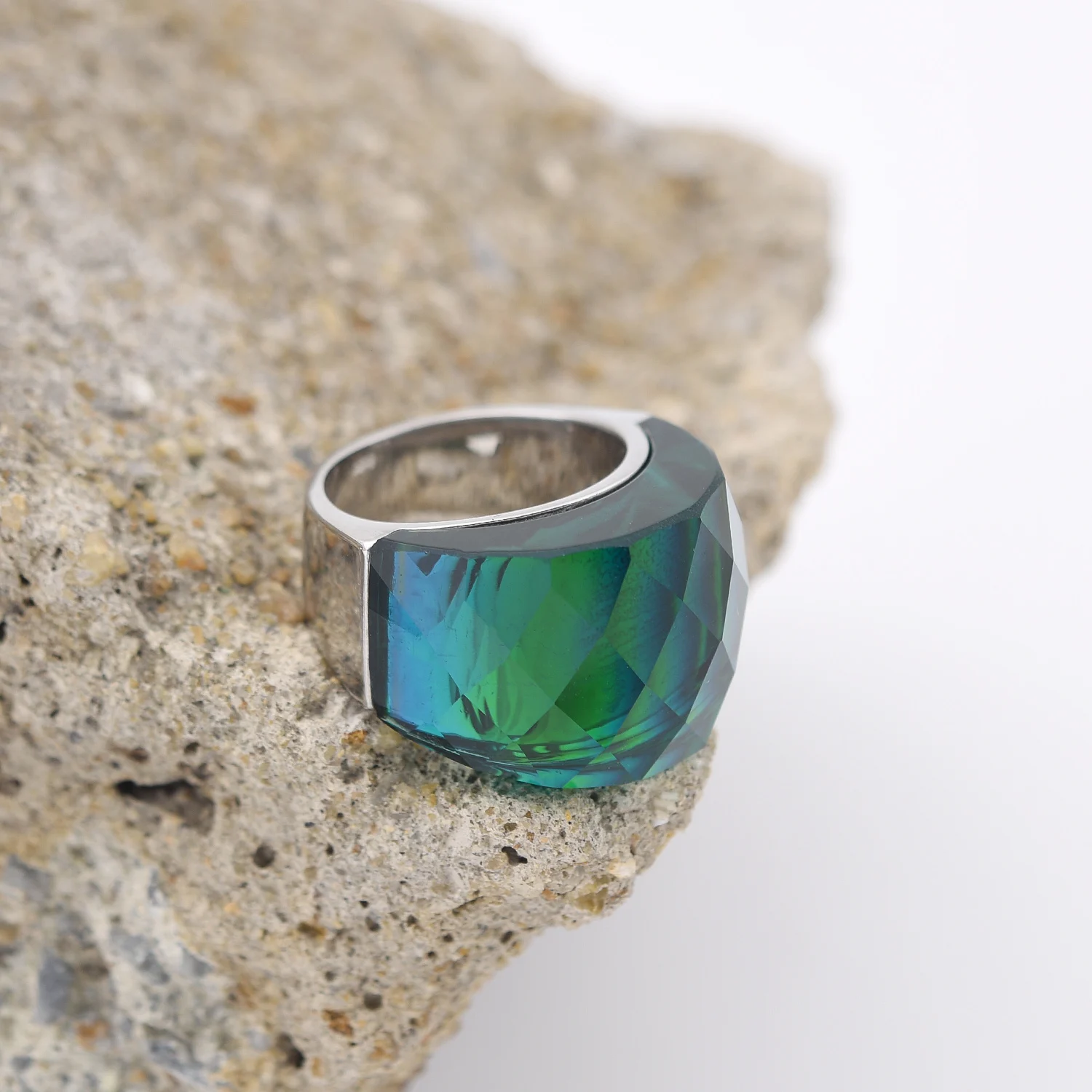 Herren/Damen Hochwertiger Luxus-Edelstahl-Ring im Multi-Edelstein-Stil, klassischer Trend-Schmuck – Detail 2