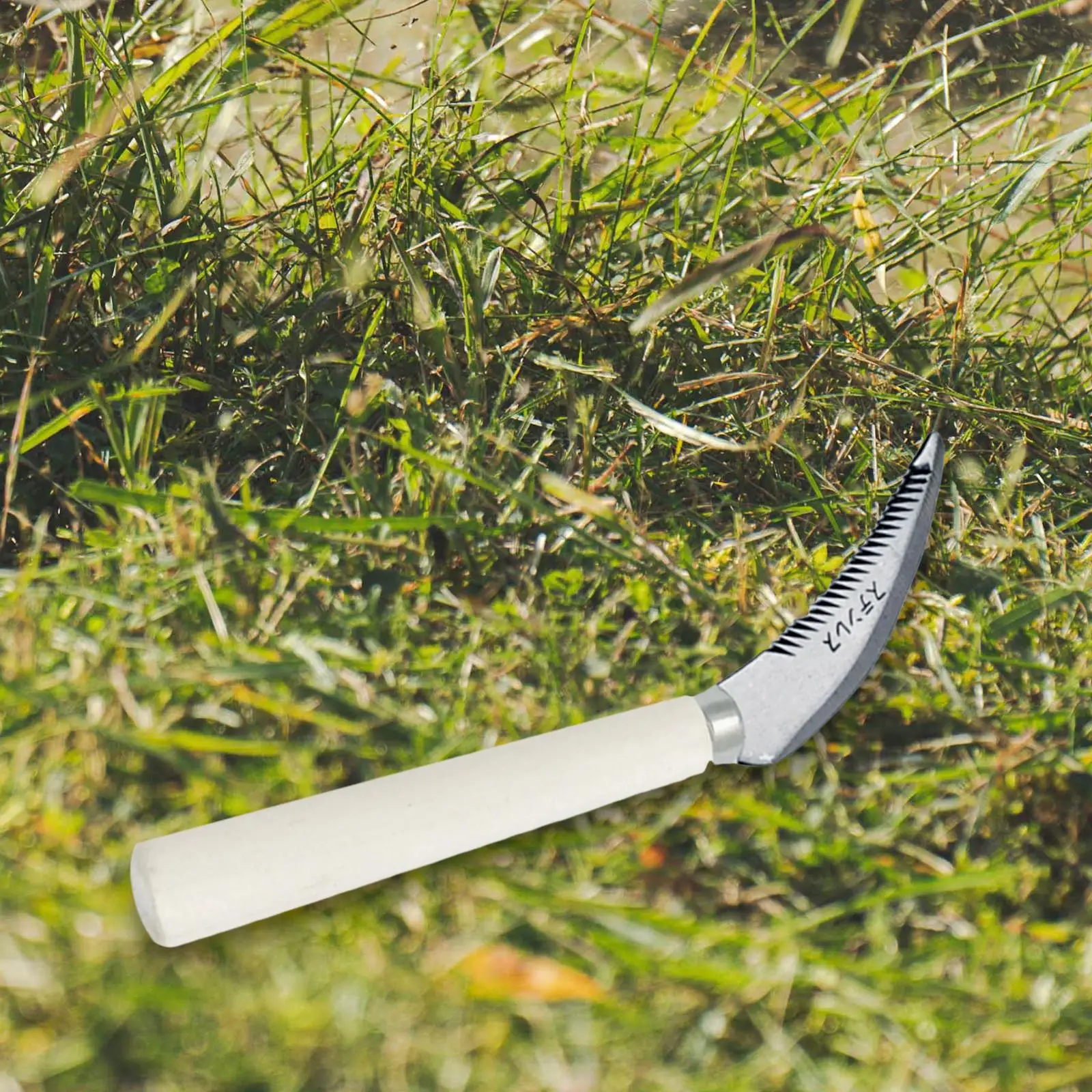 Grass Weeding Knife Small Weeding Tool Lightweight Manual Weeder Grass Cutter Knife for Terrace Paving Garden Lawn Yard