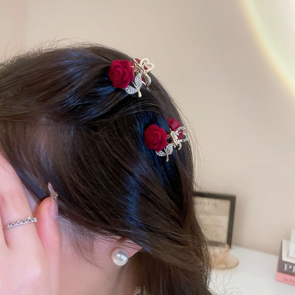 Best of 1Pc Retro Diamond Red Velvet Rose Small Hair Claw Clip Exquisite Elegant Hairpin Cute Princess Headwear Girls Hair Accessories Reviews & Tips