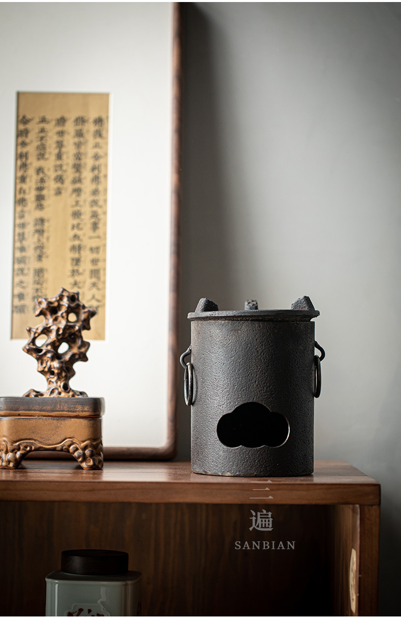 Ancient Iron-Round Simple Charcoal Stove_04.jpg