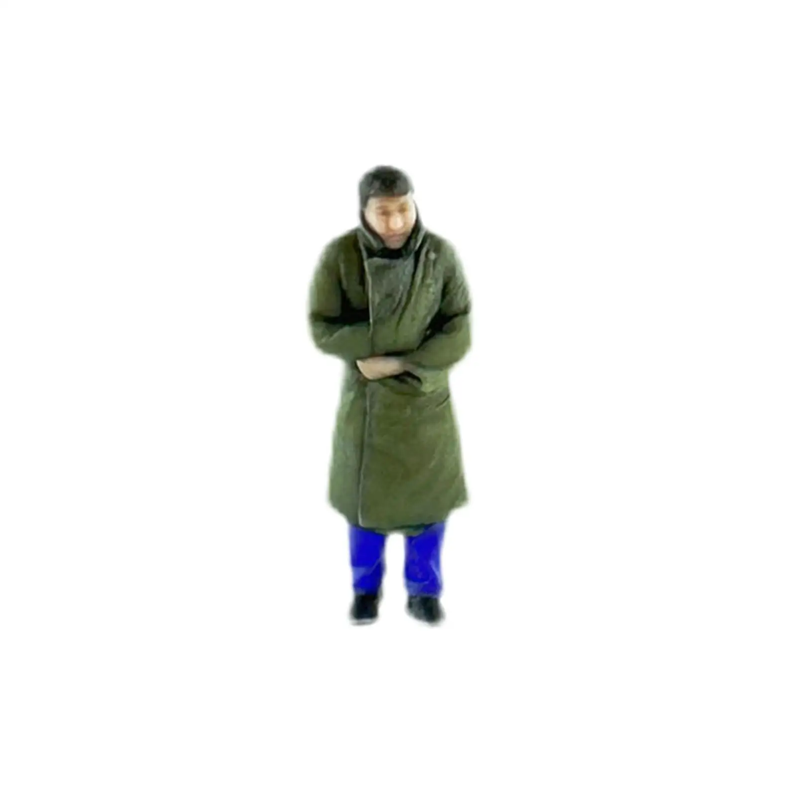 1:64 Wearing Green Coat Figures Model Trains People Figures Diorama Action Figurines for Miniature Scene Dollhouse Accessories