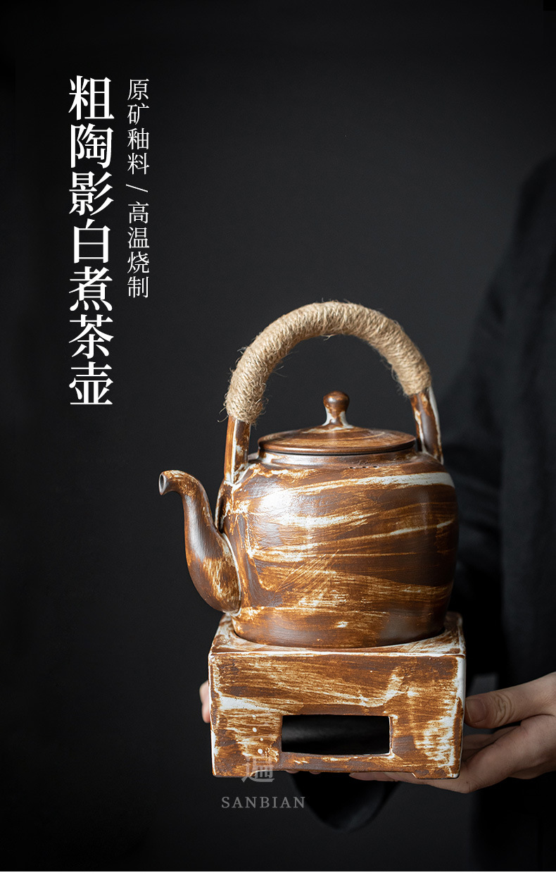 Shadow White Teapot_01.jpg