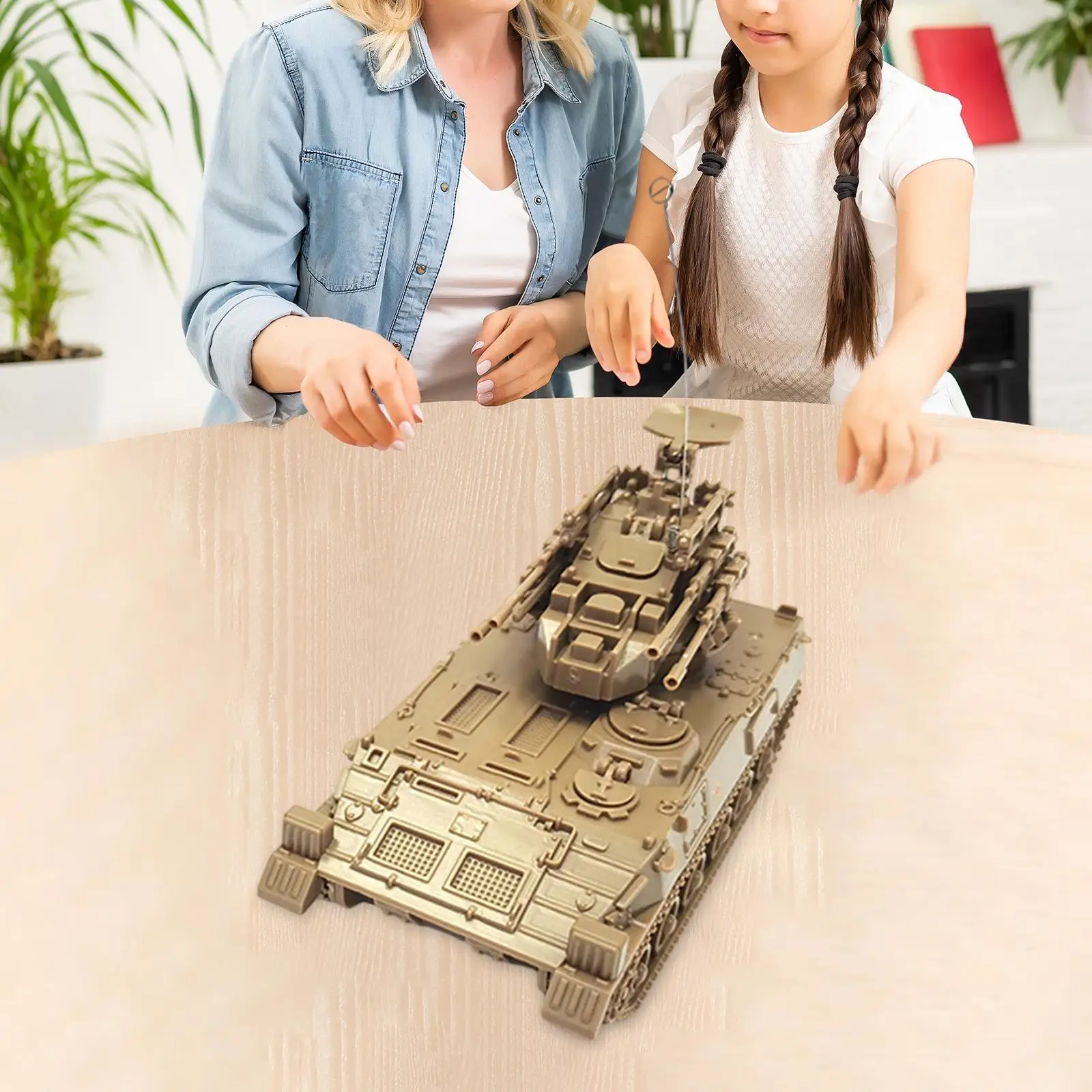 1/72 Building Model Kits Rotation Fort with Moving Wheels 4D Tank Model for Education Toy Table Scene Collection Gift Keepsake