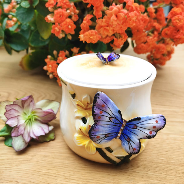 J051 Ceramic Tabletop Tea Jar Set Kitchen Accessories Home Decor Wholesale  Porcelain Butterfly Pattern Jar with Lid - China Ceramic and Decoracion De  Hogar price