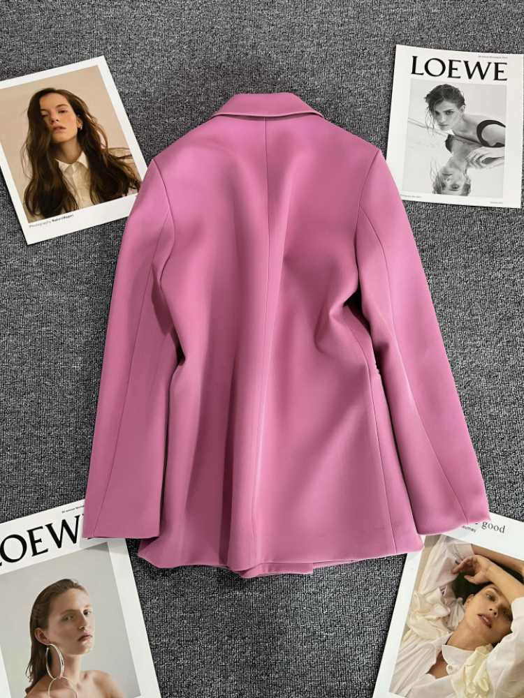 Title 12, Cappotto da abito con bottoni in metallo rosa v...