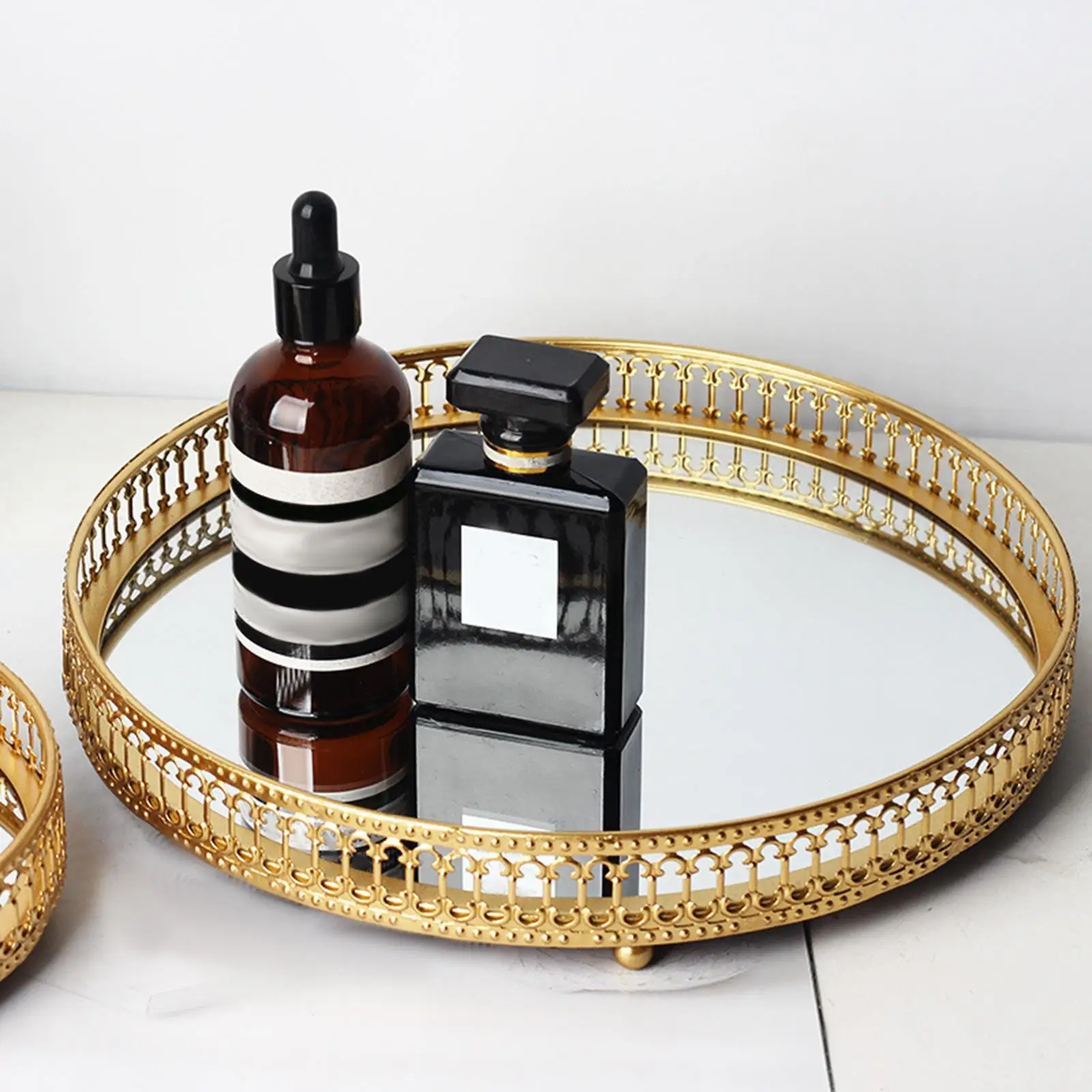 Jewelry Trinket Tray Round Storage Tray Makeup Tray Iron Decorative Tray for Necklace Bedroom Desktop Countertop Bathroom