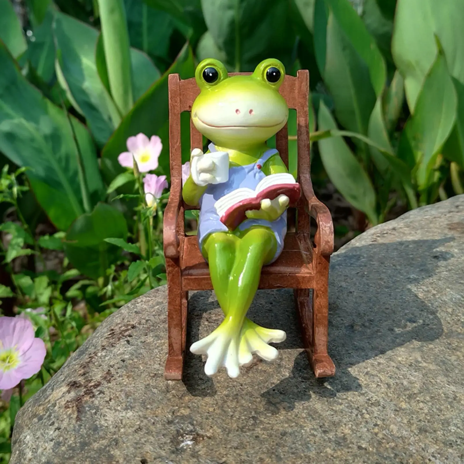 Animal Collectible Figurines Novelty Crafts Garden Frog Statues Frog Figurine for Tabletop Yard Indoor Outdoor Fairy Garden Home