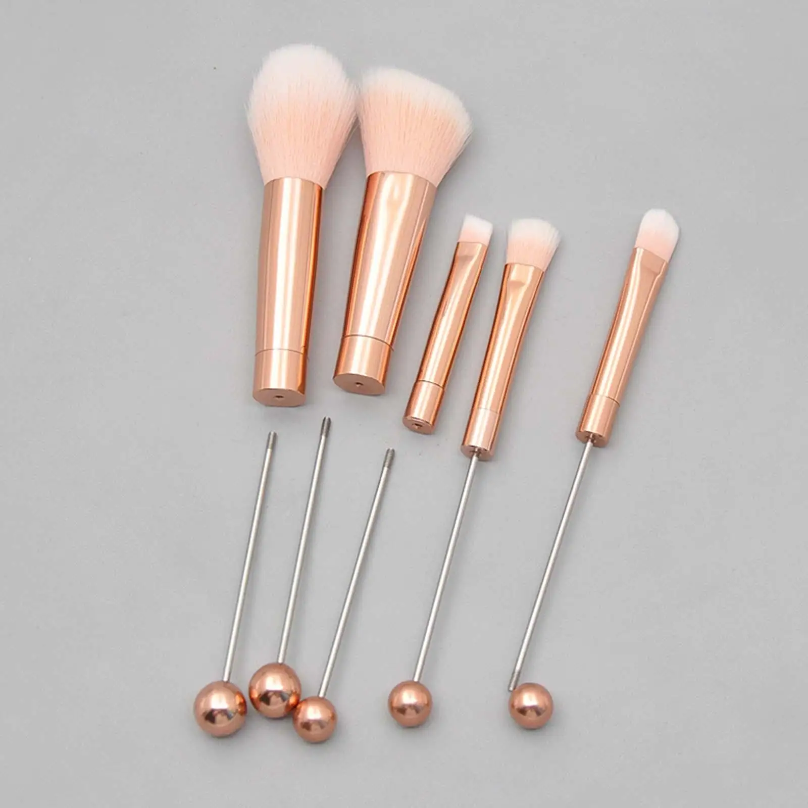 5 Pieces Beaded Eyeshadow Brush Aluminum Tube Blush Brush Foundation Makeup Brush Kit for Bestie Girlfriend Women Adults Sister