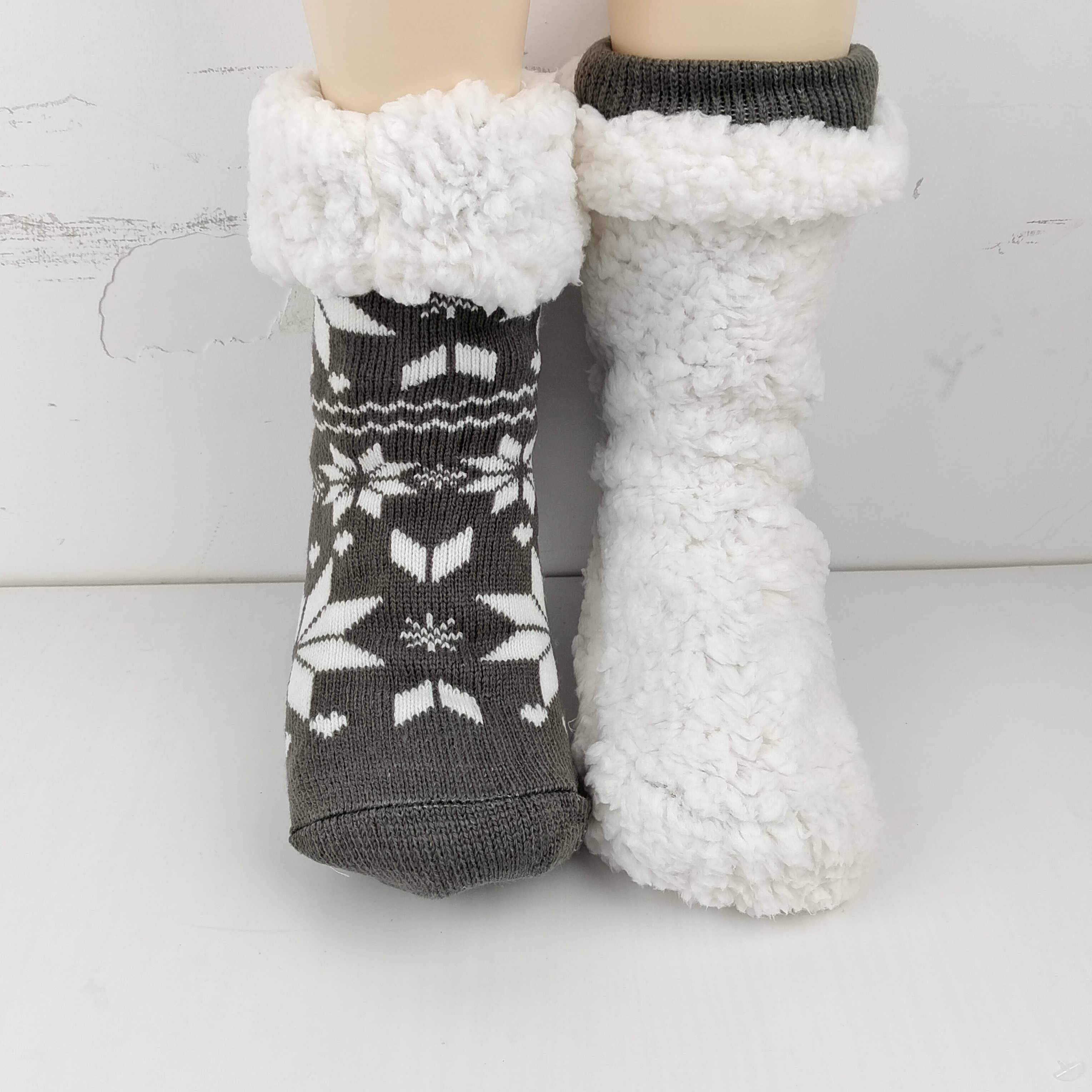 Winter Warm Sock Christmas Women Sleeping Soft Female Non Slip Grip Short Slipper Comfy Floor Fluffy Plush Thermal Sock Home