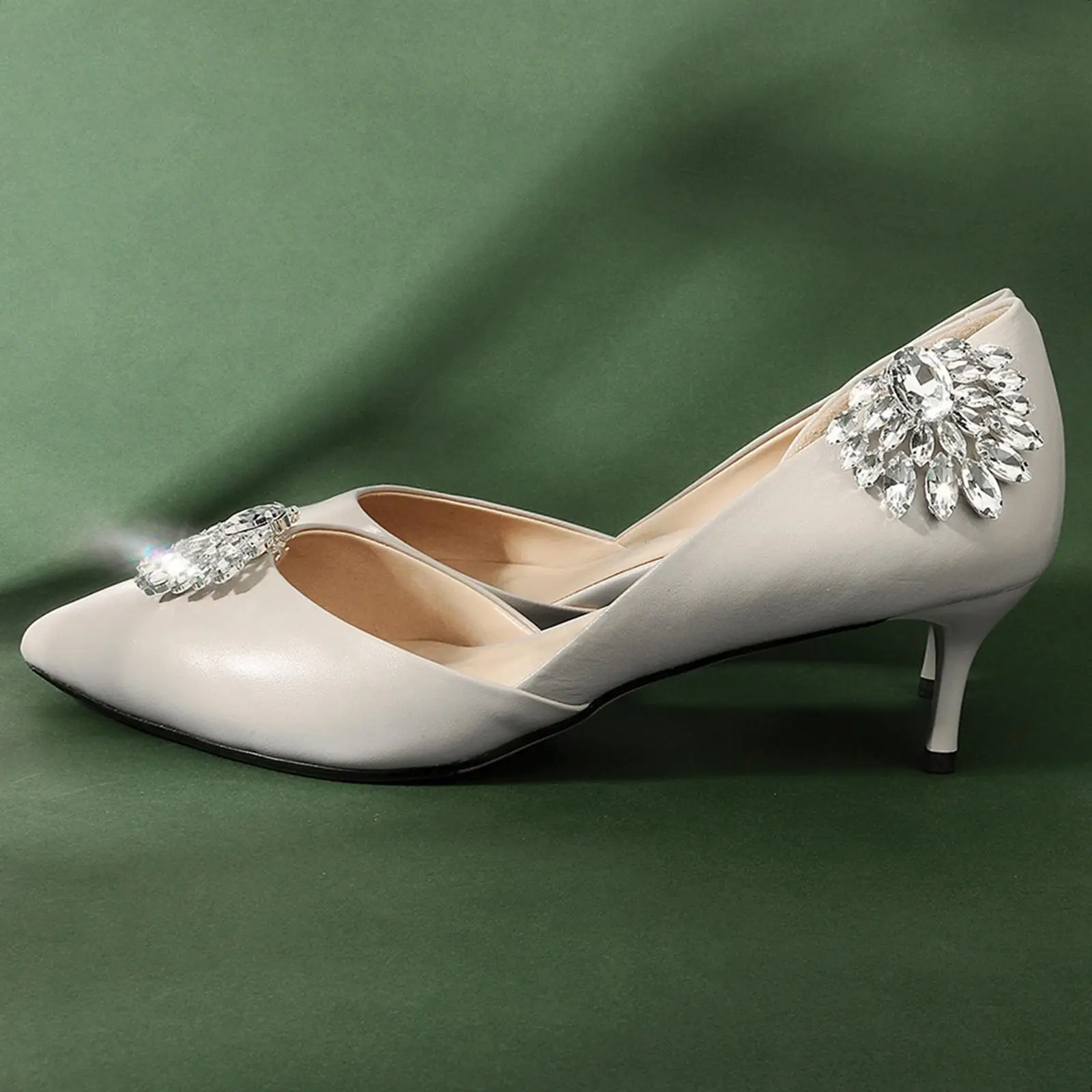 2Pcs Fashion Shoes Clips Bridal Bridal Shoes Charm Detachable High Heel Shoes Clip Garment Accessories DIY for Wedding