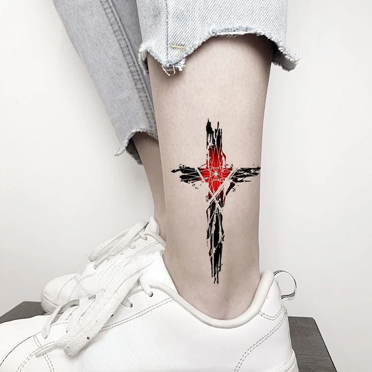 Татуировки крест: значение и 47 фото и эскизов