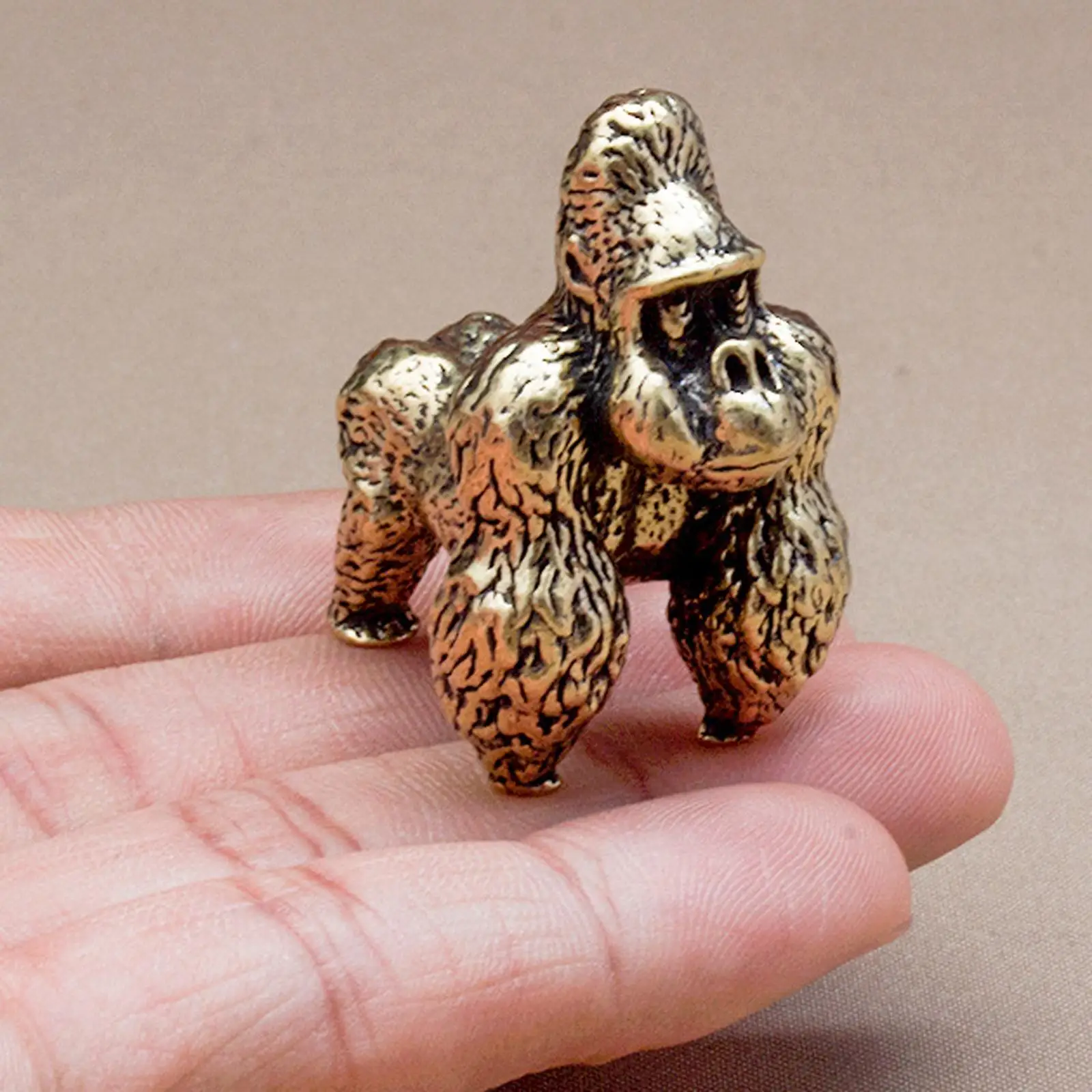 Mini Gorilla Sculpture Home Decor Simple Small Animal Statue Modern Brass Gorilla Ornament for Home Shelf Tea Room Bedroom Desk