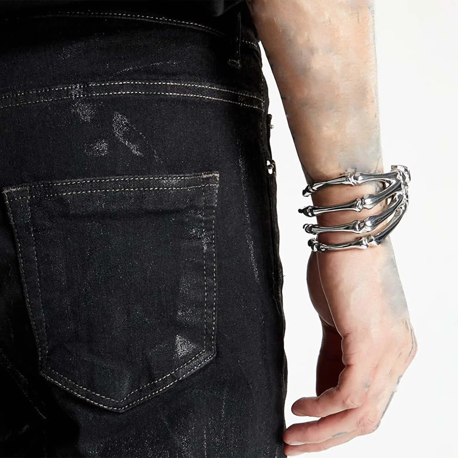 Punk Skeleton Bracelet Fashion Jewelry Hand Claw Arm Ring Bangle Hand Chain for Halloween Rave Parties Easter Concert Hip Hop
