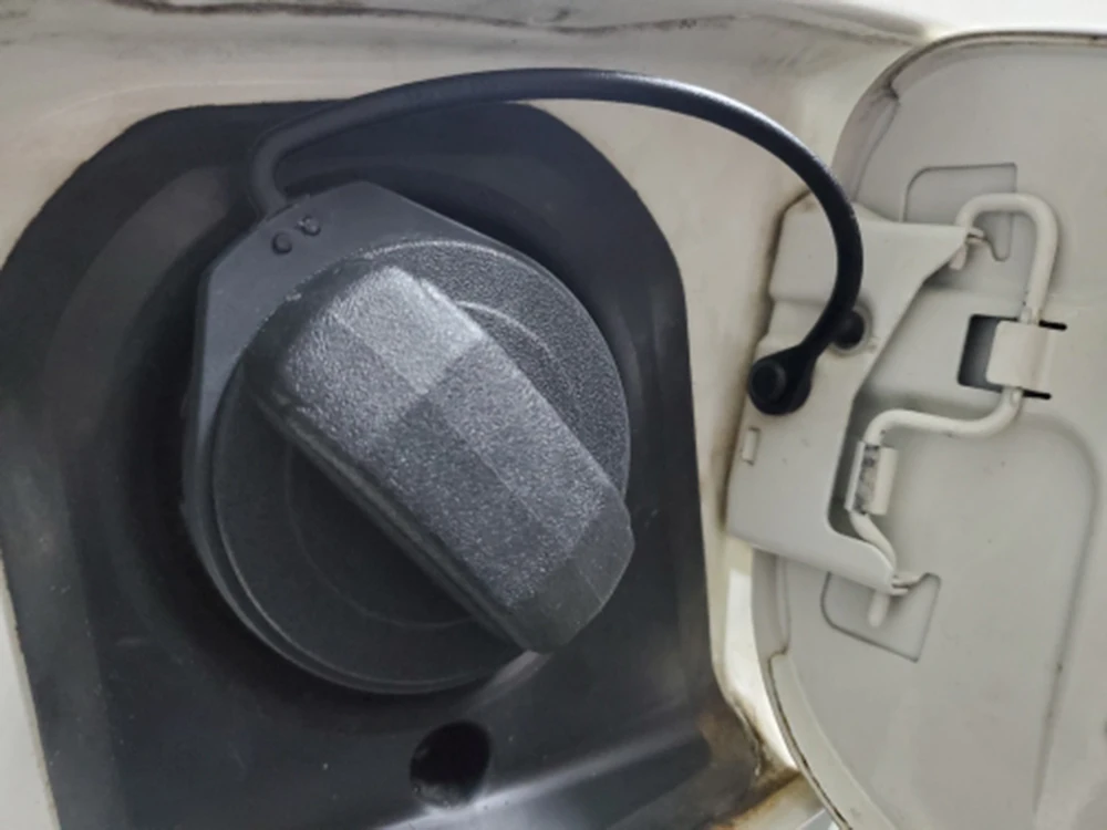 Teilenummer 180201556 Tankdeckel-Bandkabel für AUDI A1 A3 A4 A5 A6 A7 A8 Q3 Q5 Q7 – Detail 3